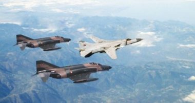 Compared Air Combat Performances analysis MiG-23ML versus F-4E Phantom II par TOPOLO